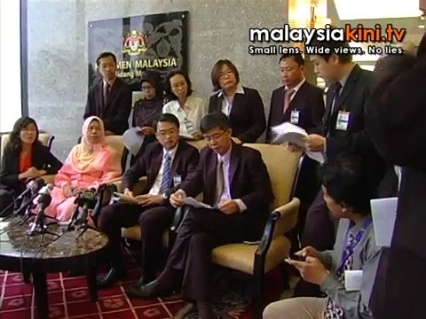 Home Ministry: French lawyer breached visa rules