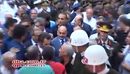 Şehit cenazesinde Bakan Müezzinoğlu'na tepki