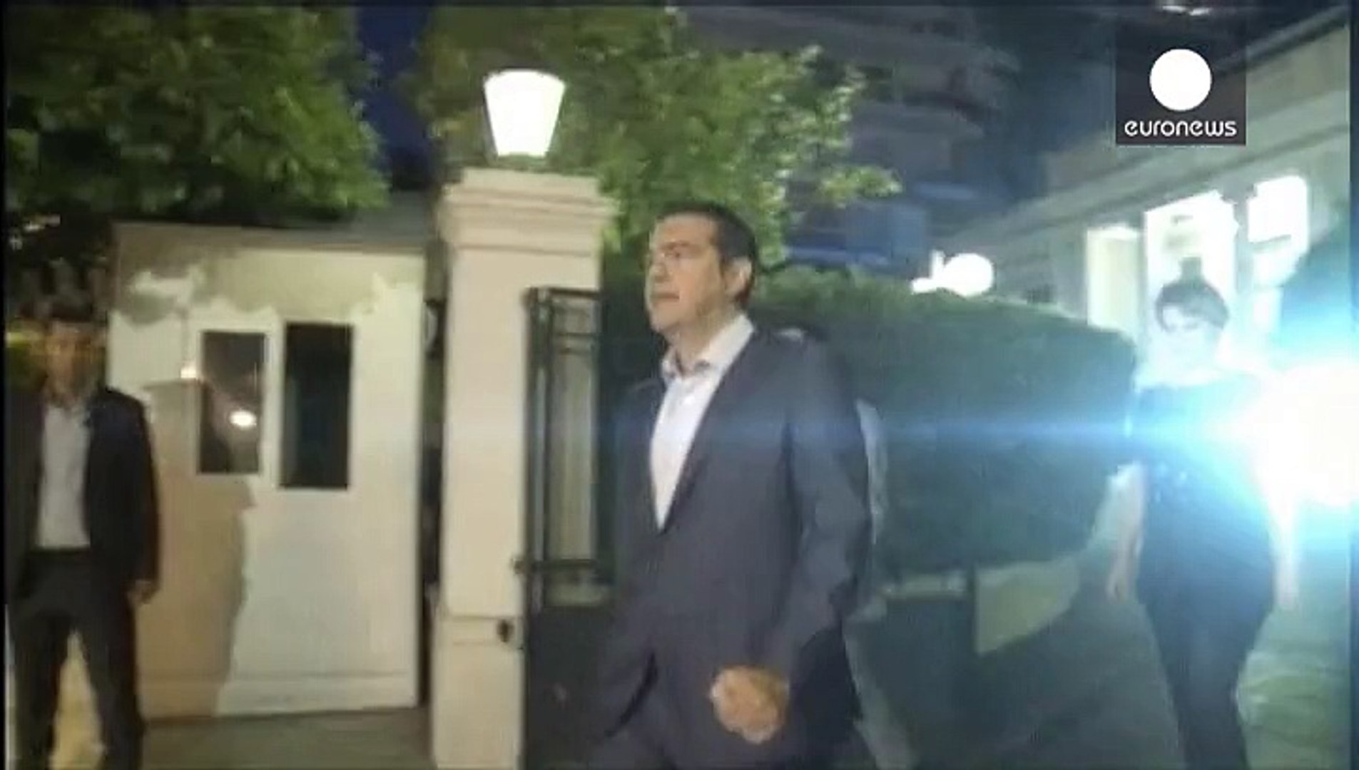 ⁣Ципрас объявил об отставке, но рассчитывает вернуться на пост премьера