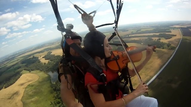 Musicians Record Song While Paragliding 2,000 Feet in the Air