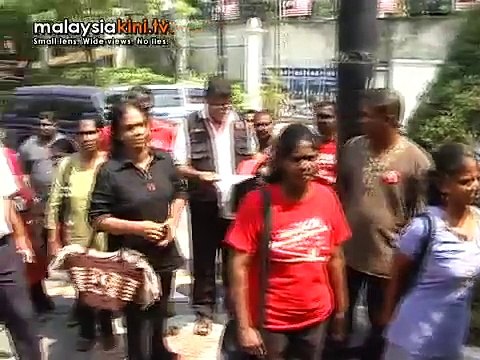 PSM trio take complaints to Bukit Aman