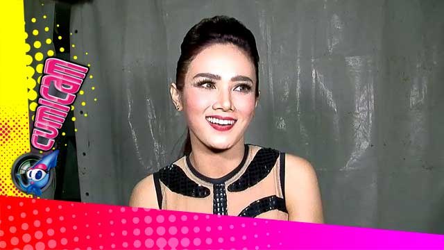 Mulan 'Jualan' di Radio - Cumicam 21 Agustus 2015
