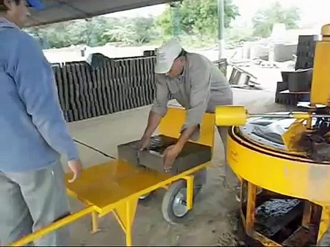 Máquina para Fabricar Ladrillos de Adobe Cocidos MyM Metalúrgica