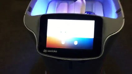 Se faire livrer par un robot à l'hotel : Check !
