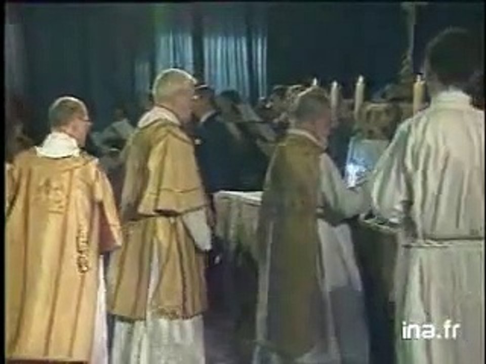 FETE BLEU BLANC ROUGE ET LE PEN . JA2 20H . A2 - 20-10-1985