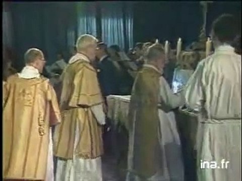 FETE BLEU BLANC ROUGE ET LE PEN . JA2 20H . A2 - 20-10-1985