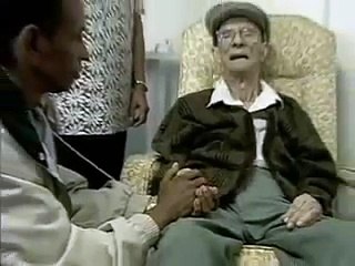 ESPIRITISMO - TV GLOBO - FANTASTICO - LUZ MISTERIOSA VISITA LEITO DE CHICO XAVIER