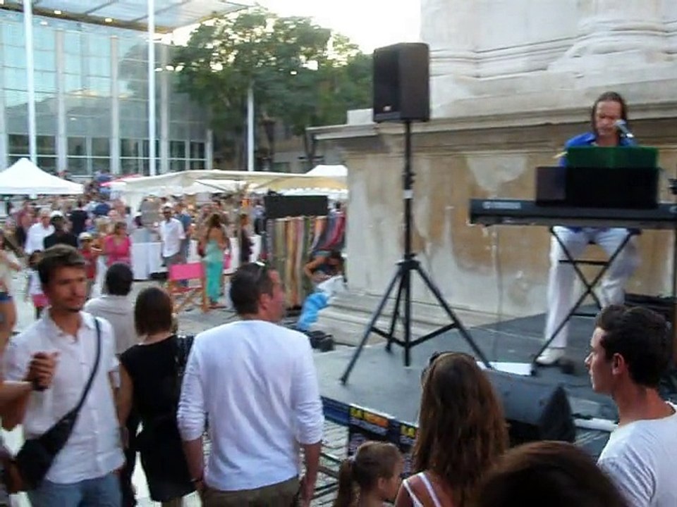 SALSA LA YEMA EN CONCERT A LA MAISON CARREE DE NIMES . AOUT 2015