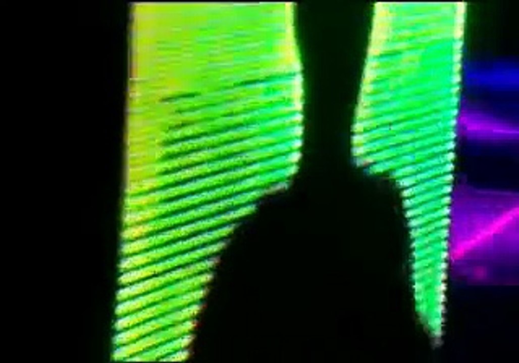 U2 Mysterious Ways - LIVE