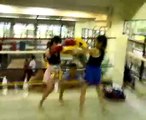muay thai women fight