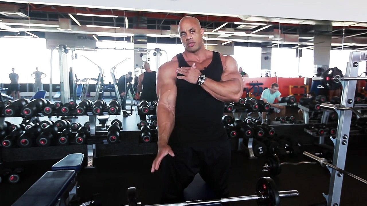 Biceps workout with VIctor Martinez