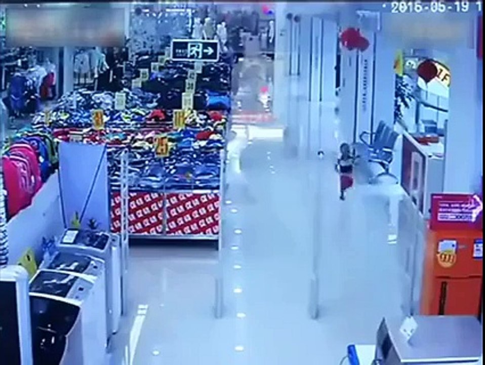 11893191_872590609502035_564000494_n