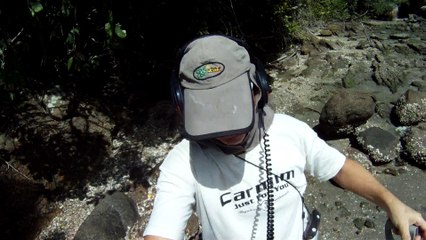 Nas praias de Ubatuba, em busca da vida, da felicidade,  da Natureza, dos mares, ,,,