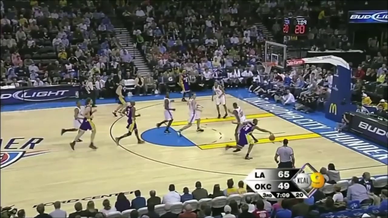 #TBT: Kobe Bryant Shakes Kevin Durant (24. 2. '09.)