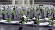 Chute de domino humains dans une entreprise fabriquant des matelas