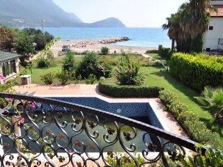 Deniz manzaralı satılık mükemmel villa,Antalya.
