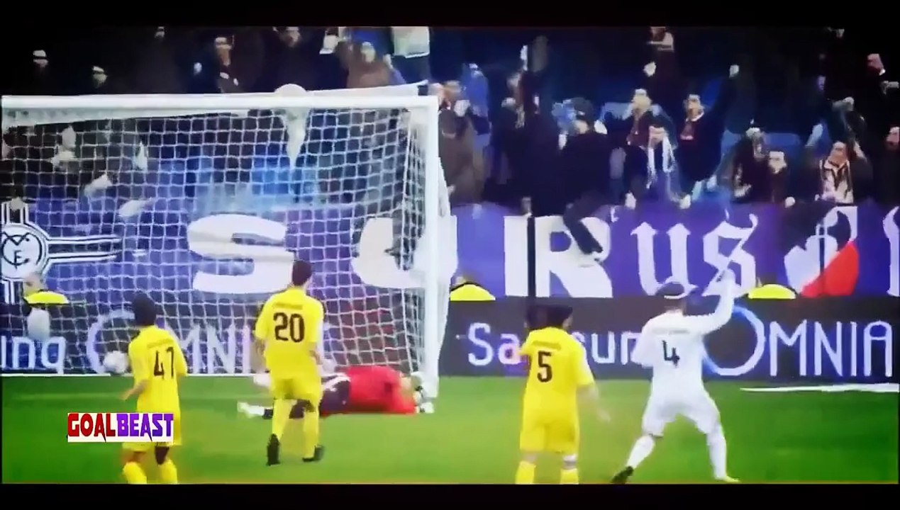 Cristiano Ronaldo vs David Beckham ● Top 10 Free Kick Goals Battle