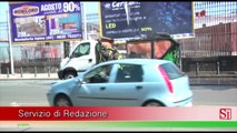 Napoli - Via Marina, in fiamme automezzo della raccolta rifiuti (20.08.15)