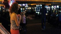Una ragazza a Las Vegas - Trailer italiano ufficiale - Al cinema dal 13/06