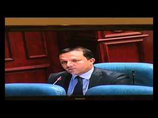 Trajko s'mund ti mbledh deputetët, ndërpret seancën!