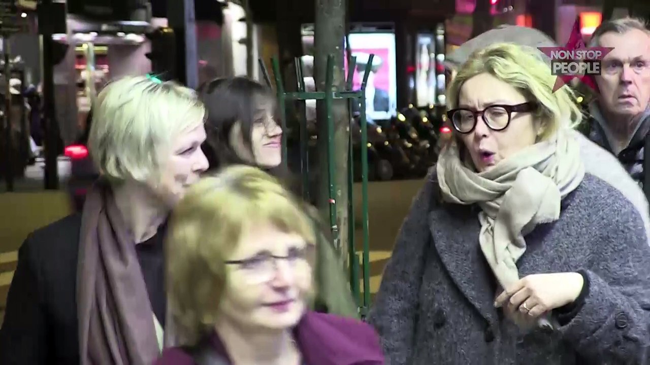 Charlotte Gainsbourg se confie sur le décès de Serge Gainsbourg, "Je n’arrive pas à évoluer"