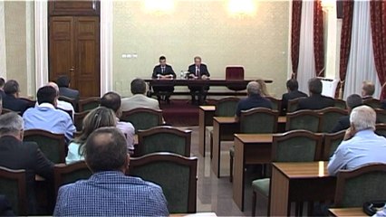 BERISHA NE GRUP PER NISMEN E PS.mpg