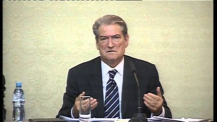 BERISHA NE GRUP PER GJYKATEN.mpg