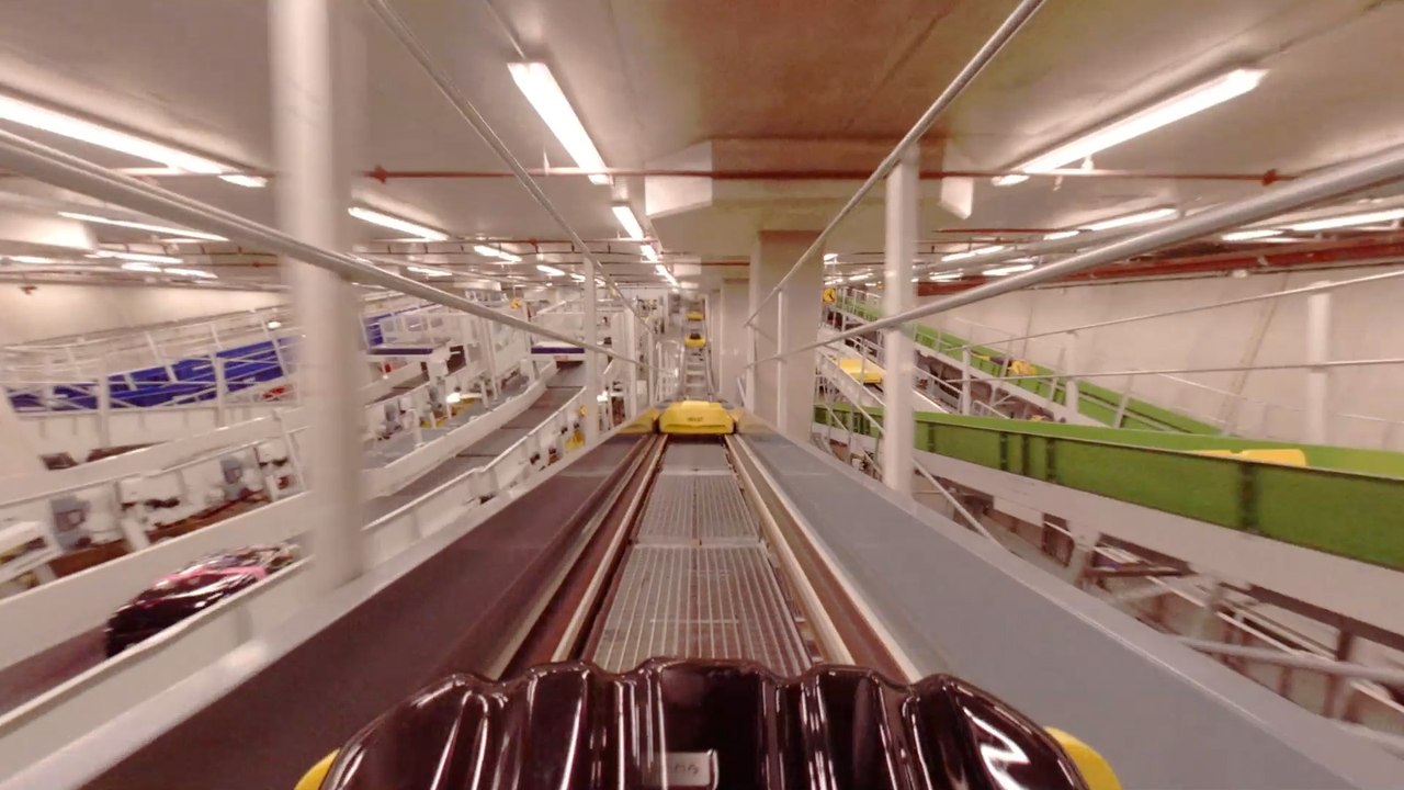 L'incroyable trajet d'une valise sur les tapis roulants de l'aéroport  d'Amsterdam - Vidéo Dailymotion