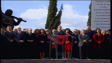 NGRITJA E FLAMURIT NE VLORE