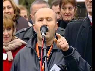 Mjekët para qeverisë kërkojnë dorëheqjen e Todorovit