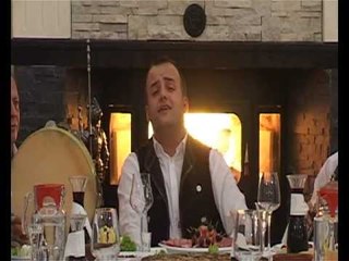 Meti Maloku Pom rre zemra, Marak tu bona, Larushe e lales