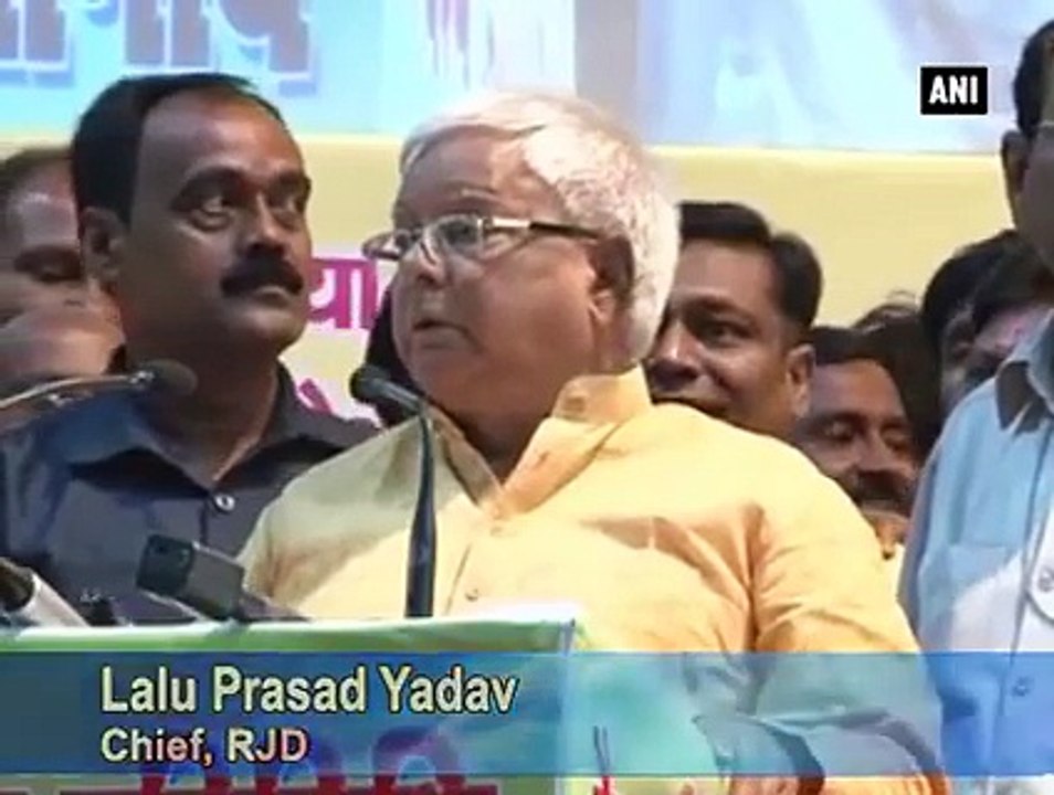 Hilarious Mimicry of Narendra Modi By Lalu Prasad Yadav