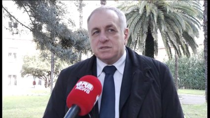 Partitë shkelin ligjin, zhvillojnë fushatë jashtë vendit