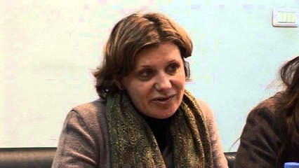 Ambasadorja çeke ne Korçe