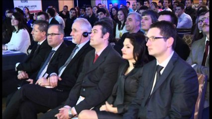 Mësim virtual për fëmijët në gjak, propozimi nga ambasadori Sequi