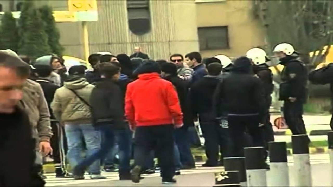 Shkupi i kthehet normalitetit pas protestave