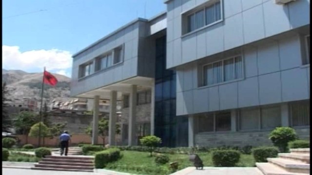 Kapen 5 sirianë dhe 5 marokenë klandestinë në Gjirokastër