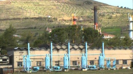 Zjarr në uzinën e Ballshit, dy të plagosur