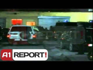 Elvis Rroshi transportohet në Drejtorinë e Policisë së Tiranës me dy automjete të blinduara