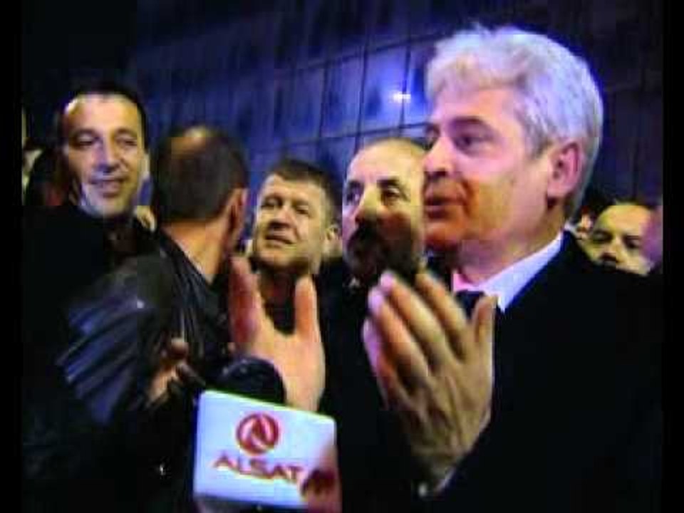 Ahmeti feston, Thaçi ankohet