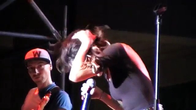 Angy cantando If I Were a Boy de Beyoncé, Concierto Fiestas Patronales de Leganés 2015