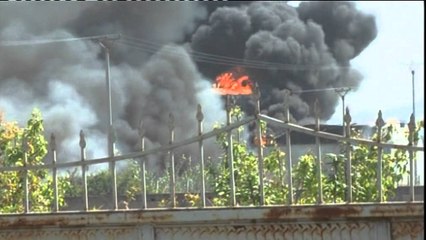 Zjarr masiv në Shijak, rrezikohen depozitat e naftës, evaukohen banorët