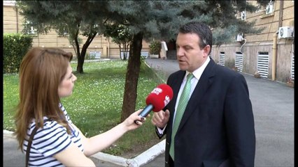 Ekonomia në prag fushate, Malaj e Xhepa: Kujdes me shpenzimet e panevojshme