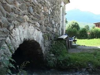 Reportazh - Mulliri i Tahir Sadrive Isniq Korrik 2009