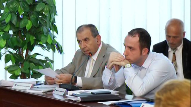 KQZ: PD, PS dhe LSI gjobiten për mos respektimin e kuotave gjinore