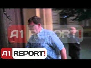 Çeki, jep dorëheqjen kryeministri pas arrestimeve për korrupsion