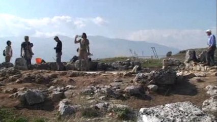 Çelet sezoni turistik në Antigone