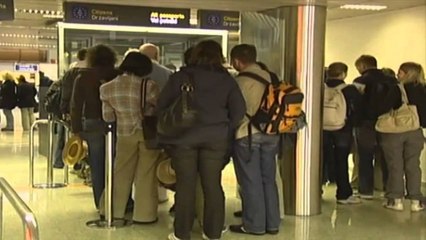 Shqipëria rrezikon vizat? Raporti i KE: Shqiptarët kryesojnë listën e azilkërkuesve