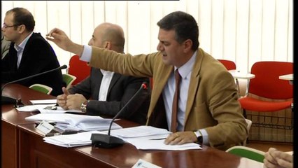 Debate për administratën, PS:Të ndërhyjë KQZ. Lleshi: Jo çështja jonë