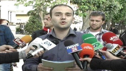 Protestë para "Shtëpisë së Flamurit"